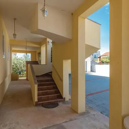 Apartment Julija Klovica Vi *