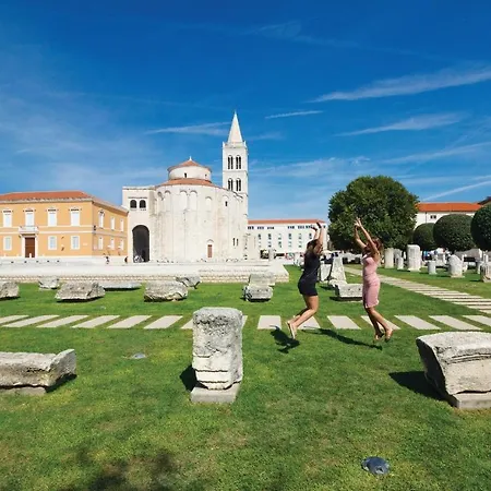 Julija Klovica Vi * Zadar